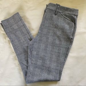 Philosophy Gray Jeggings in Plaid Pattern Size 8